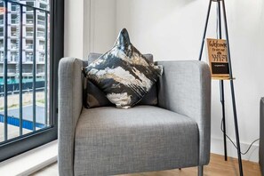 Unclassified image, 2 of 62, button