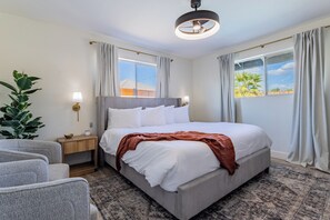 3 bedrooms, desk, iron/ironing board, WiFi