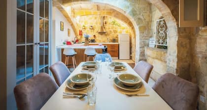 Traditional 500 year old Gozitan Townhouse