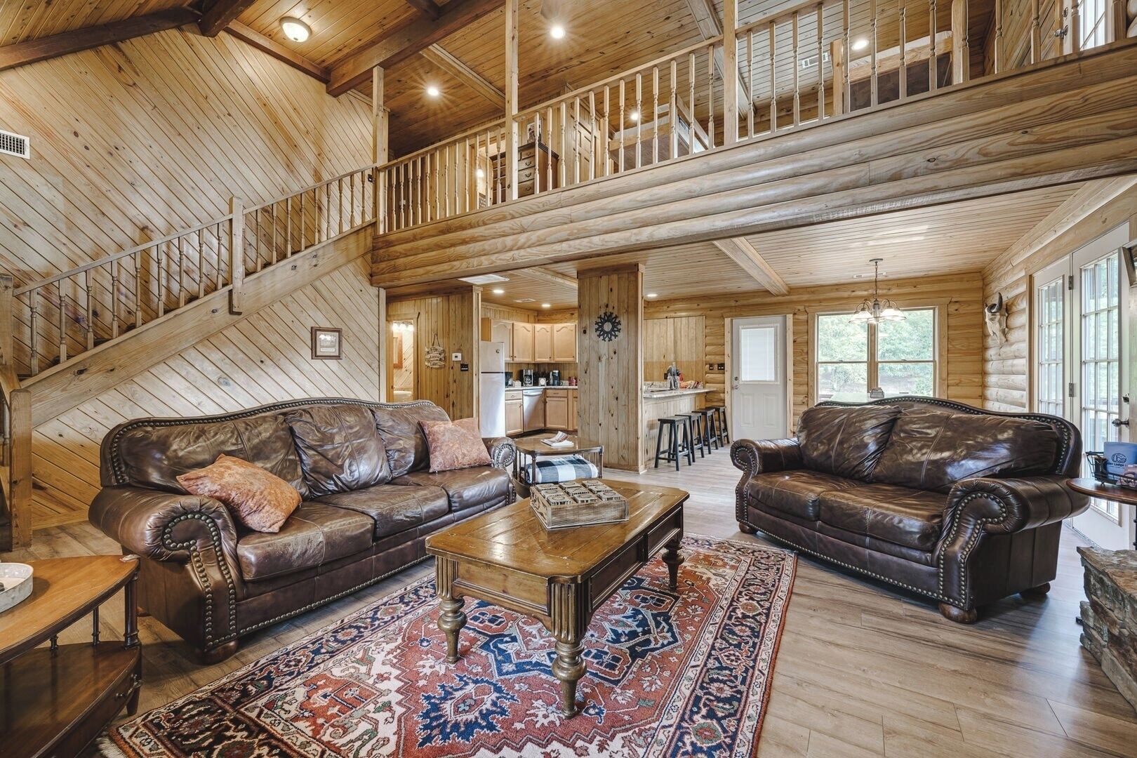 Televisión y chimenea 