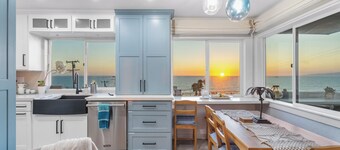 Luxe 4B-4B Coastal Oasis - Ocean Views - Rooftop & Garage