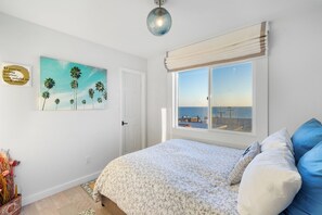 4 soveværelser, skrivebord, strygejern/strygebræt, weekendseng