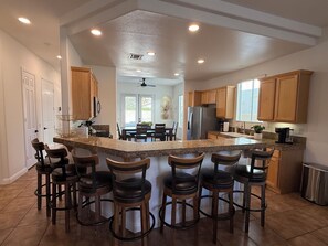 Dining - Santa Fe–Style La Quinta Cove Home with Private Pool & Spa (La Quinta)