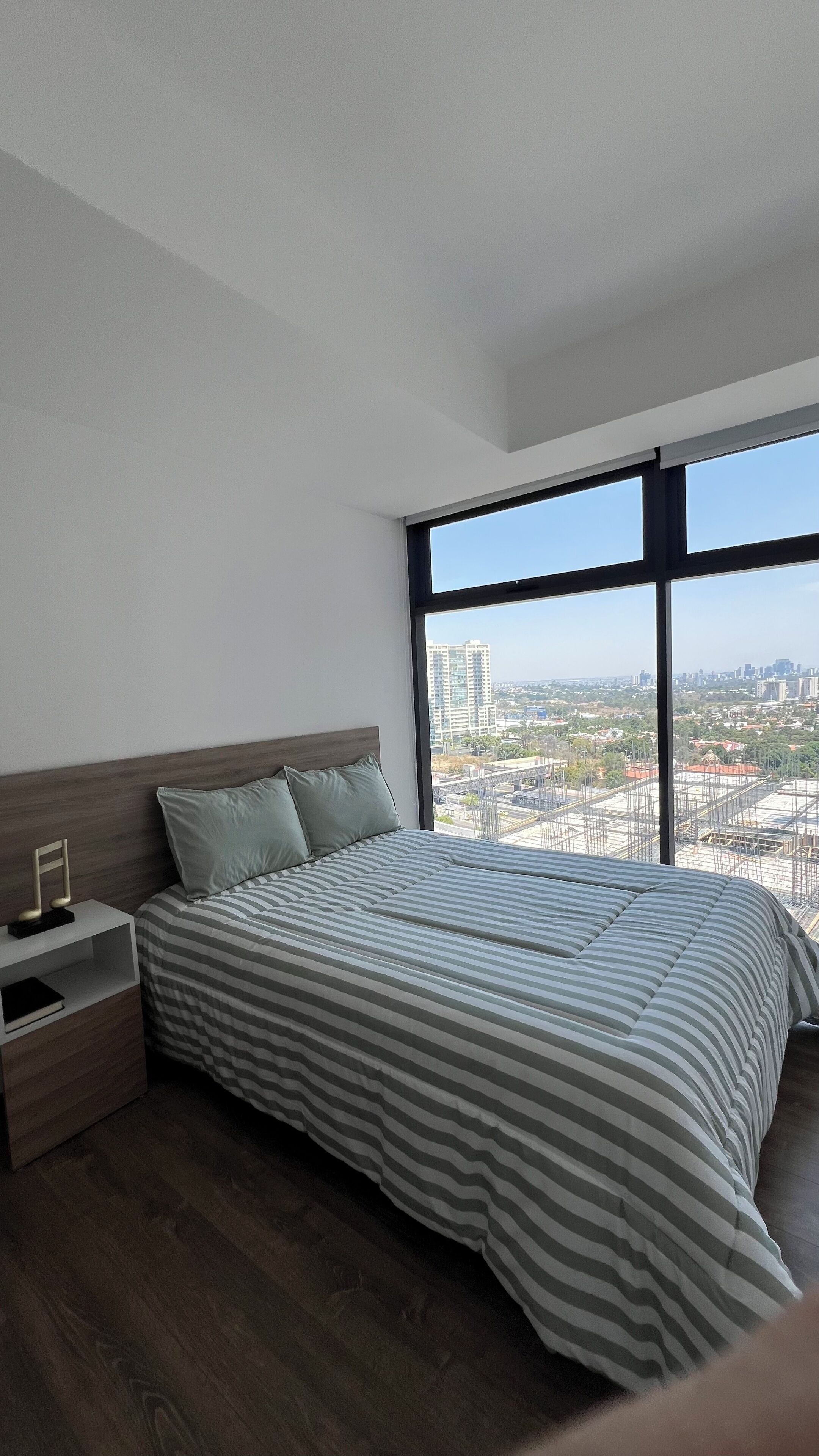 2 Schlafzimmer, Bügeleisen/Bügelbrett, Internetzugang, Bettwäsche