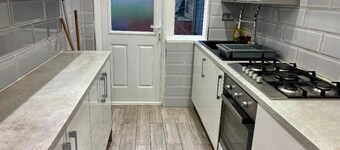 四臥房住宅-可住七人-附免費停車位  