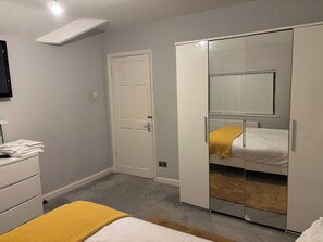 4 dormitorios, wifi gratis, ropa de cama