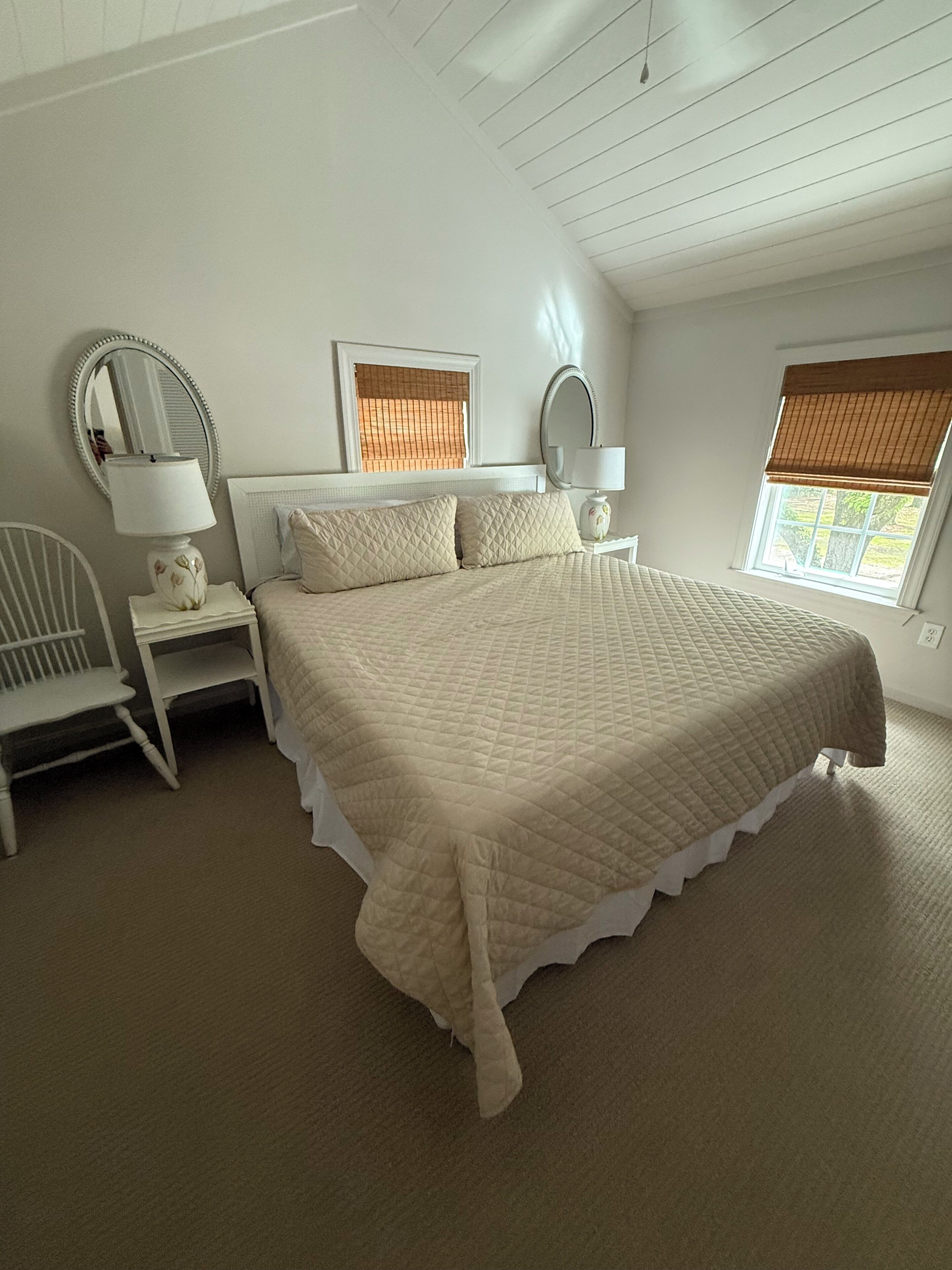 5 عدّة غرف نوم ومكواة/لوح كي وخدمة الإنترنت وملاءات أسرّة