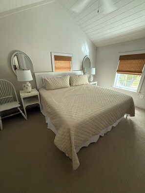 Iron/ironing board, Internet, bed sheets