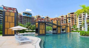 Pool - Cancún's Premier Beach Front Resort & Spa (Cancun)
