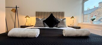 The Weaver by Nesting Hub