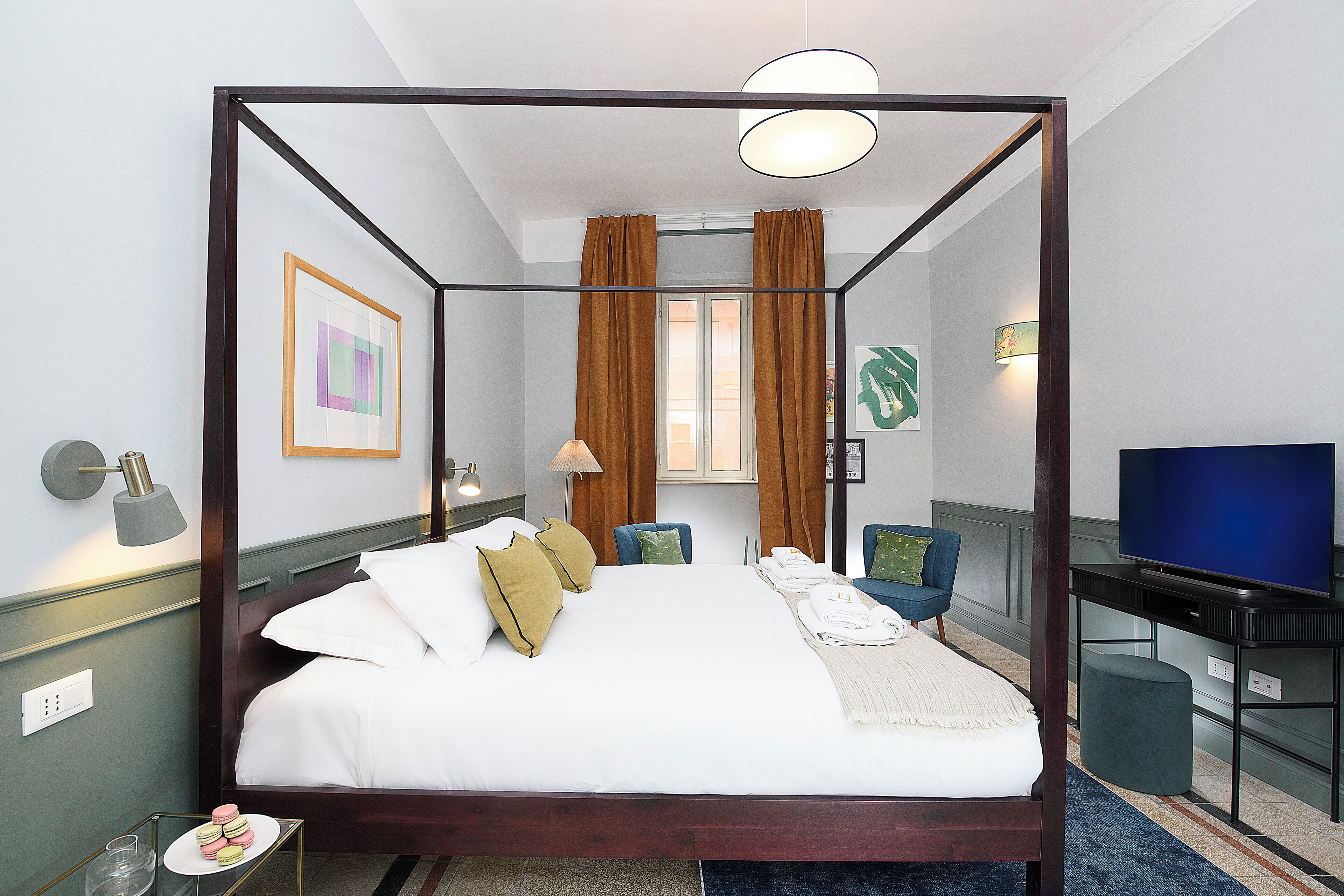 2 chambres, fer et planche à repasser, Wi-Fi, draps fournis