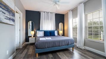 2 bedrooms, desk, iron/ironing board, WiFi