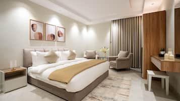 Deluxe Studio, 1 Bedroom | In-room safe, free WiFi
