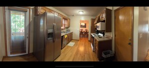 Microondas, horno, parrilla de estufa y lavavajillas 