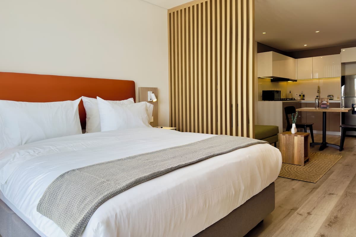 Tabla de planchar con plancha y wifi gratis