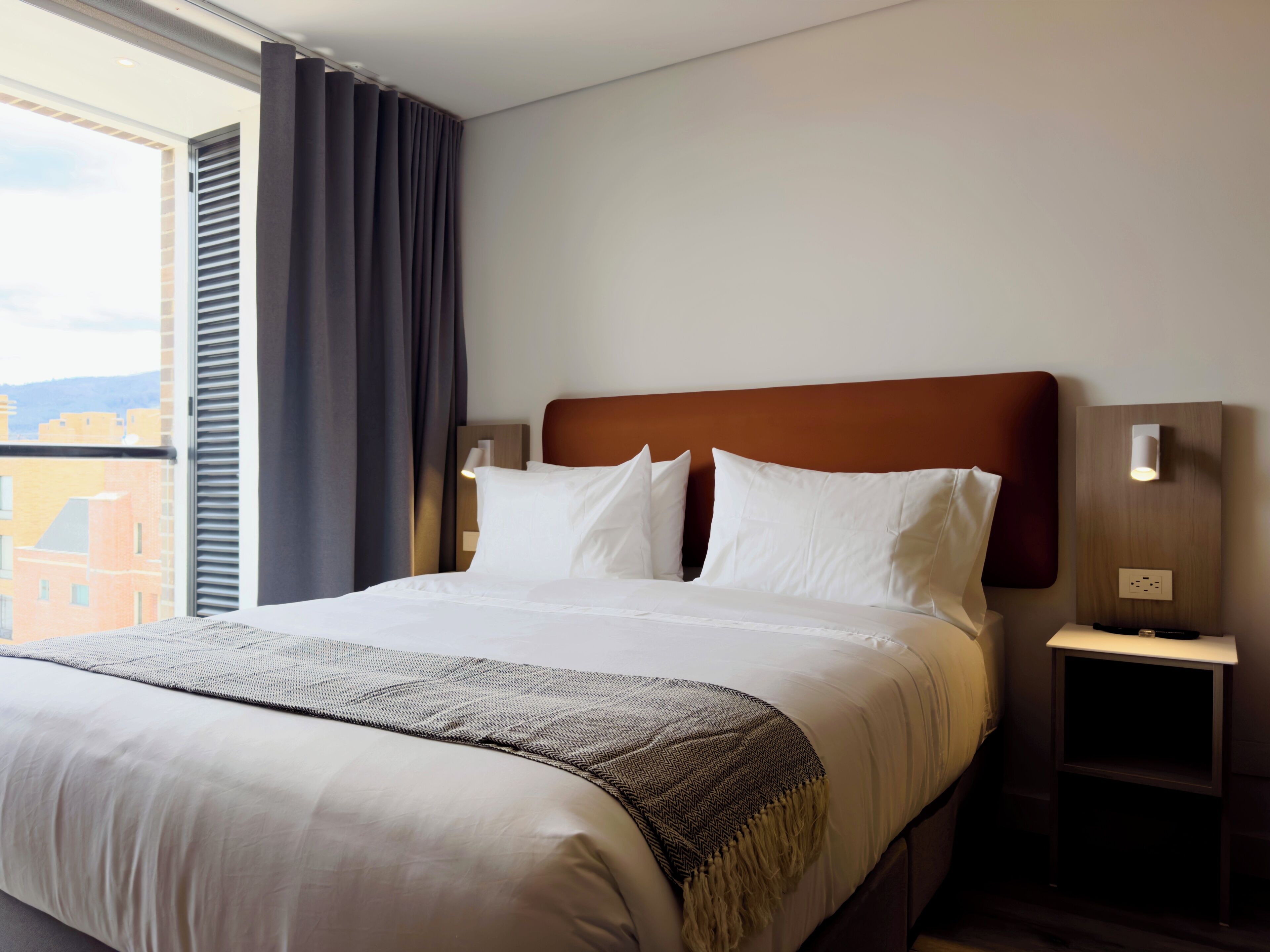 เตารีด/โต๊ะรีดผ้า, Wi-Fi ฟรี