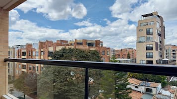 Apartment (401) | Balcony