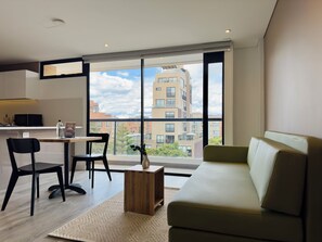 Apartment (401) | Living area