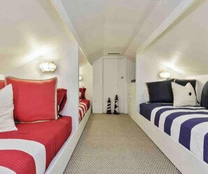 4 chambres, fer et planche à repasser, Wi-Fi, draps fournis