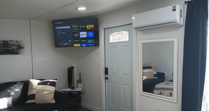 Amazing studio in Roseville for a cozy getaway