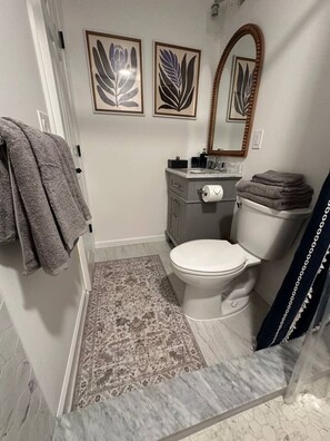 Chuveiro, secador de cabelo