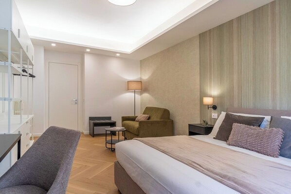 Desk, iron/ironing board, free WiFi, bed sheets