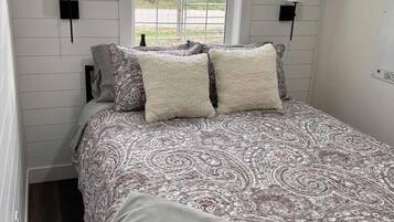 2 bedrooms, free WiFi, bed sheets, wheelchair access