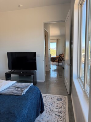 1 dormitorio, tabla de planchar con plancha, wifi gratis y ropa de cama