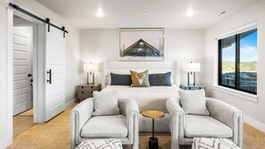 Talo (4 Bedrooms) | Sisätilat