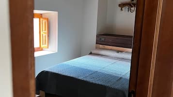 3 slaapkamers, een strijkplank/strijkijzer, wifi, beddengoed