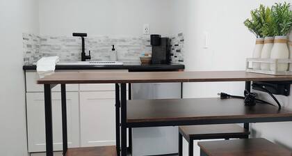 Charming Studio in Roseville