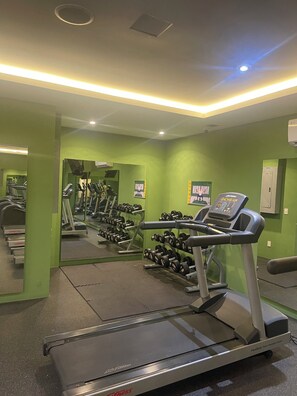 Fitness facility - Great Location! Complete apartment in the heart of Playa del Carmen! (Playa del Carmen)