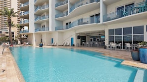 House (6 Bedrooms) | Interior