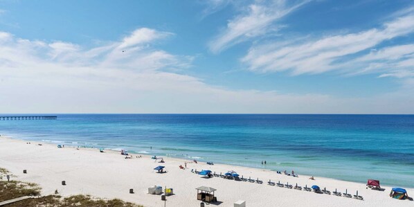 House (6 Bedrooms) | Interior