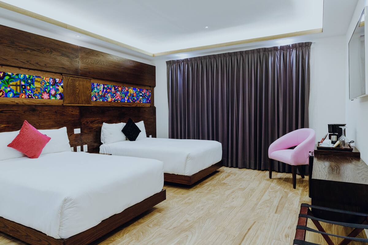 Superior Double Room, Garden View | Desk, free WiFi, bed sheets
