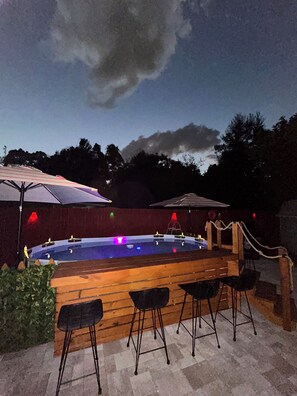 Baignoire à remous extérieure