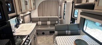 Cozy RV Stay · 21ft Trailer with Wi-Fi & Comfort