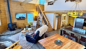 Living area - Waterfront Log Cabin on Airstrip with Aurora Views (Fairbanks)