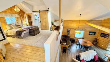 2 bedrooms, iron/ironing board, travel crib, free WiFi