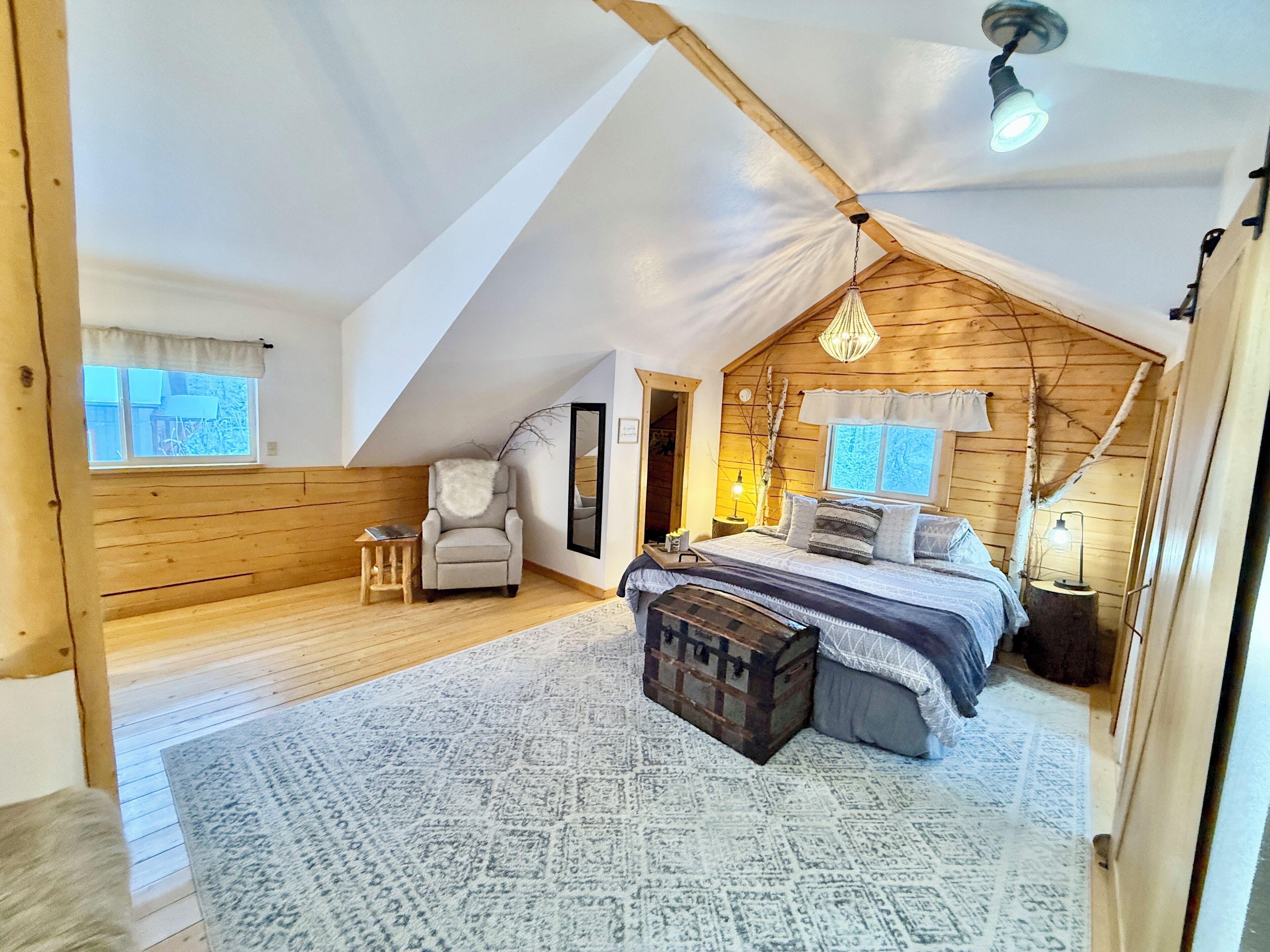 2 عدّة غرف نوم ومكواة/لوح كي وسرير سفر وواي فاي مجانًا