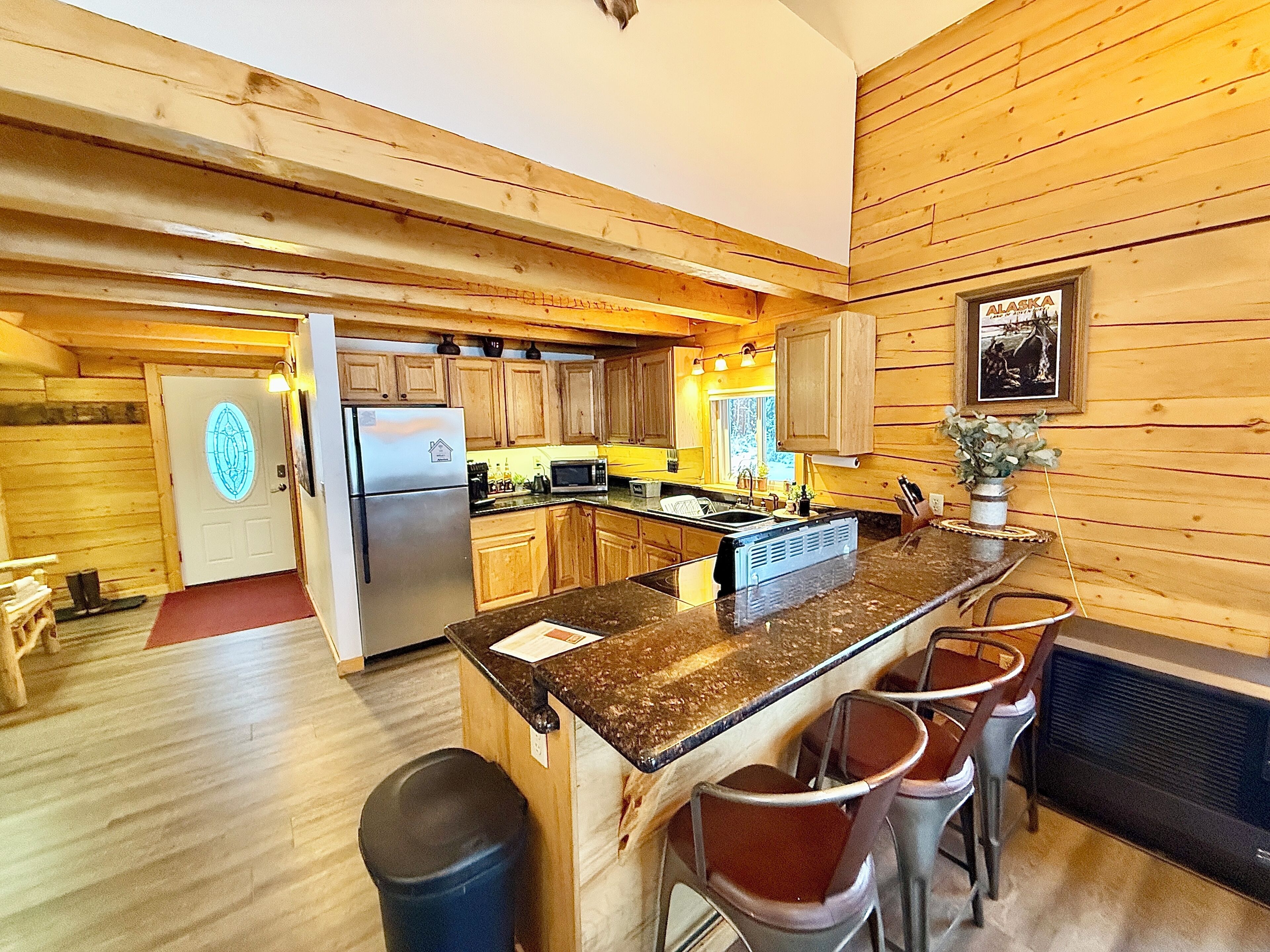 ثلاجة، ميكروويف، فرن، موقد طهي مسطح