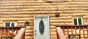 Waterfront Log Cabin on Airstrip with Aurora Views