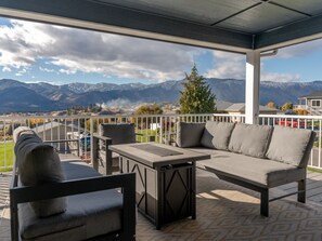 Terrace/patio - Summerset Poolside Paradise (Manson)