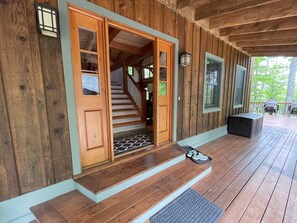 Terrace/patio - La Casita (Wetmore, Mi)- Waterfront, near Munising, Pictured Rocks (Wetmore)