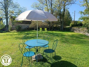 Outdoor dining - Gîtes de France® - Le Fenil (ROCAMADOUR)