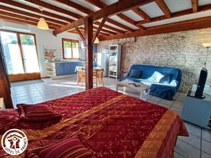 1 bedroom, free WiFi