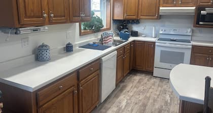 Hubs Hideaway - a warm inviting 3 bedroom, 2 bath home. Recently renovated!