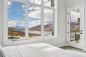 4 chambres, fer et planche à repasser, lit parapluie, Wi-Fi gratuit