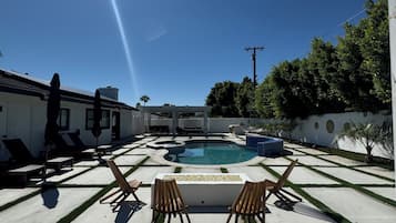 Piscina externa, piscina aquecida