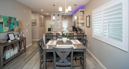 Cozy Phoenix Home w/ Fire Pit & Office & Near Airport & South Mountain Park